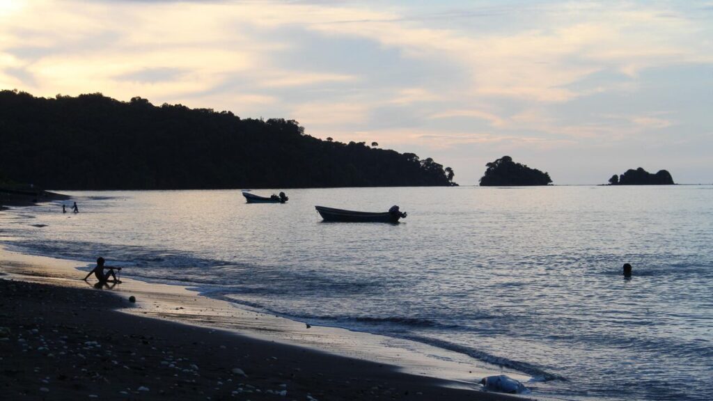 Playa Arusí, ubicada en Nuquí, Chocó, Colombia